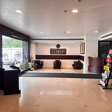 Maharani Hotel Kozhikode Ngoại thất bức ảnh