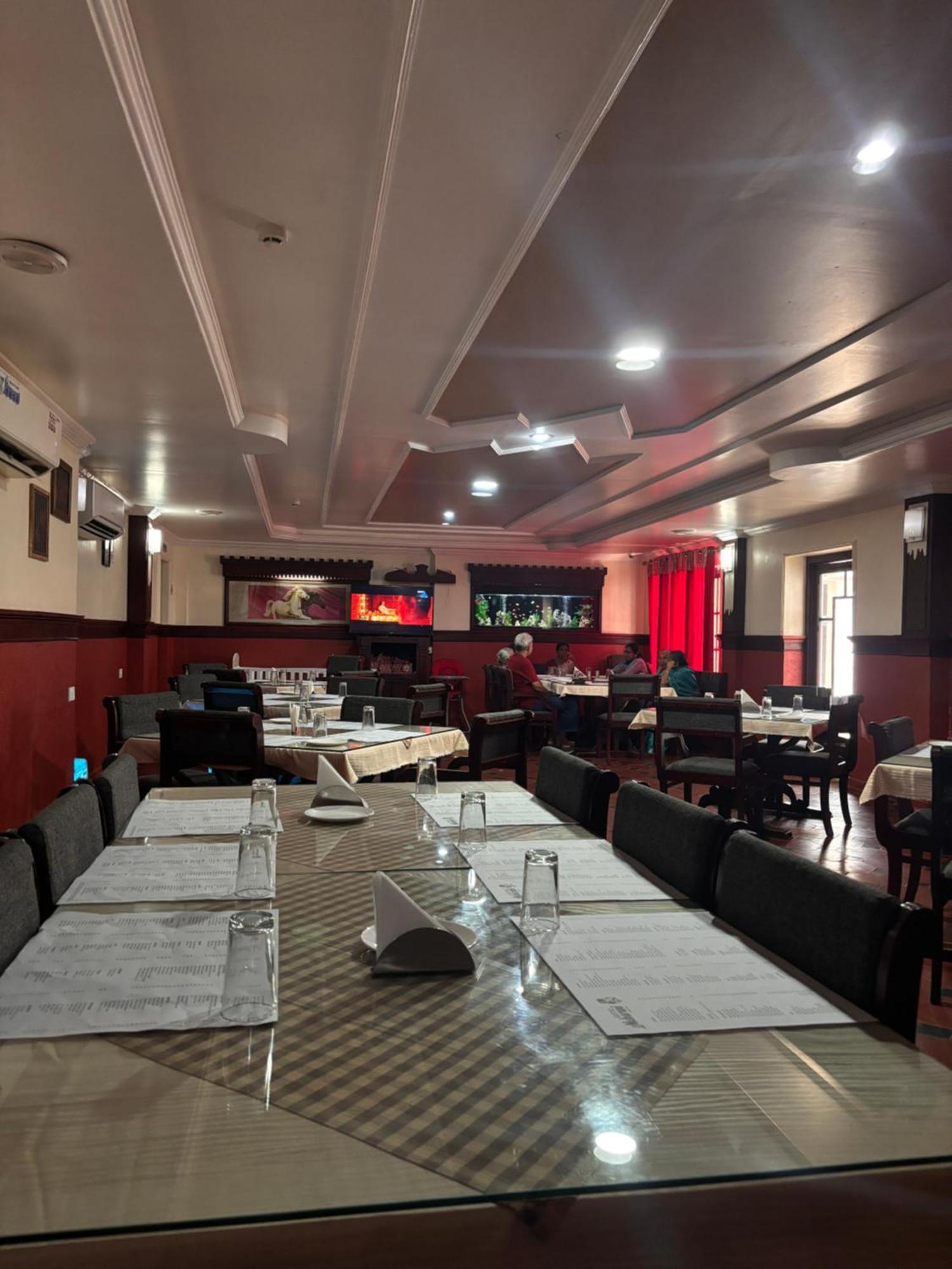 Maharani Hotel Kozhikode Ngoại thất bức ảnh