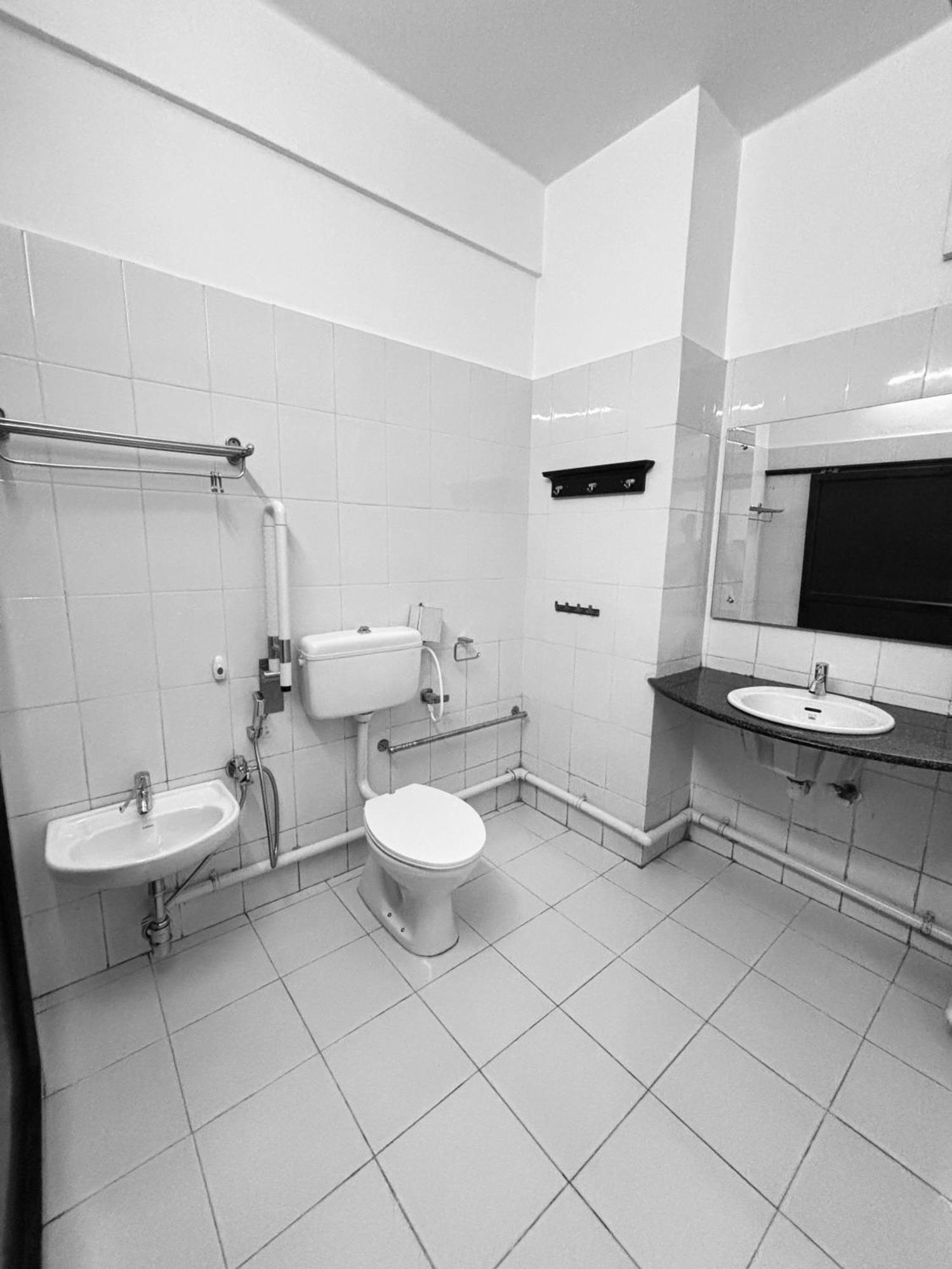 Maharani Hotel Kozhikode Ngoại thất bức ảnh
