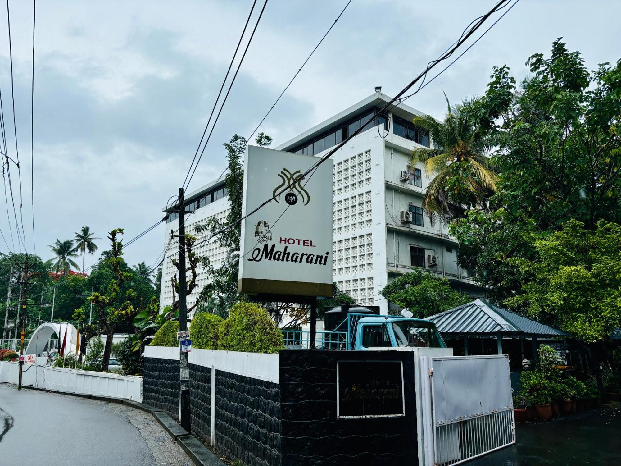 Maharani Hotel Kozhikode Ngoại thất bức ảnh