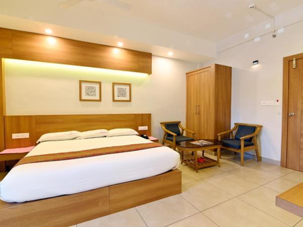 Maharani Hotel Kozhikode Ngoại thất bức ảnh
